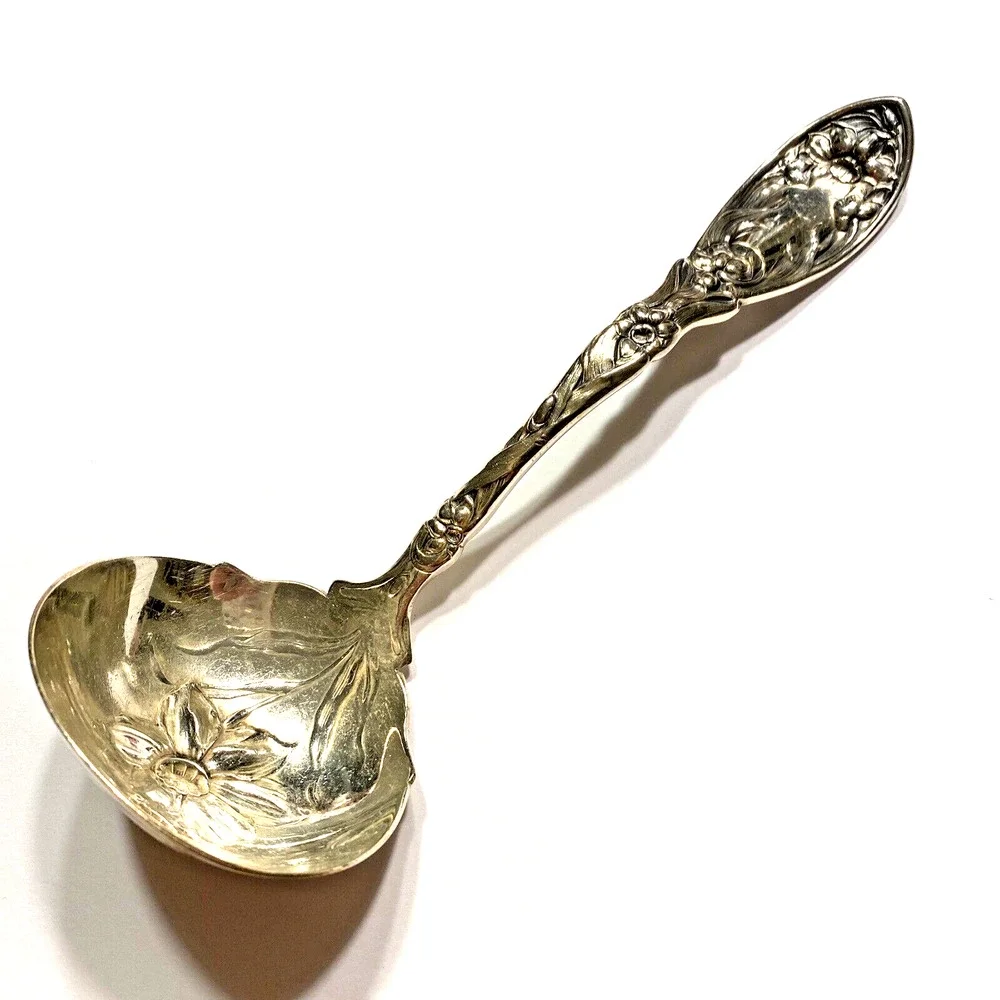 Silverplated Serving Spoon Gravy Ladle Oneida Narcissus 1908 Silver Flatware